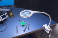 Lumeno Magnifying lamp with gooseneck and clamp