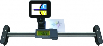 Digital distance and positioning measuring system with VGA camera and zoom factor