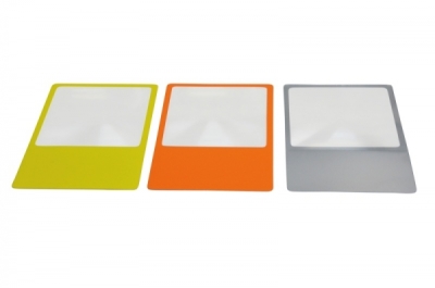 Credit card magnifier, magnifying field round, rectangular or all-over